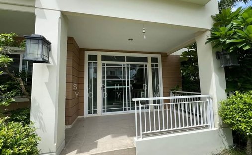 House in Bang Waek, Krung Thep Maha Nakhon, Thailand 1