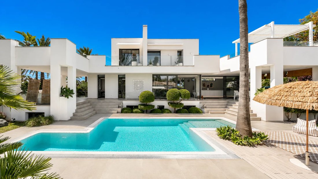 Villa in Elviria-Cabopino, Marbella, Spain 1 - 18250318