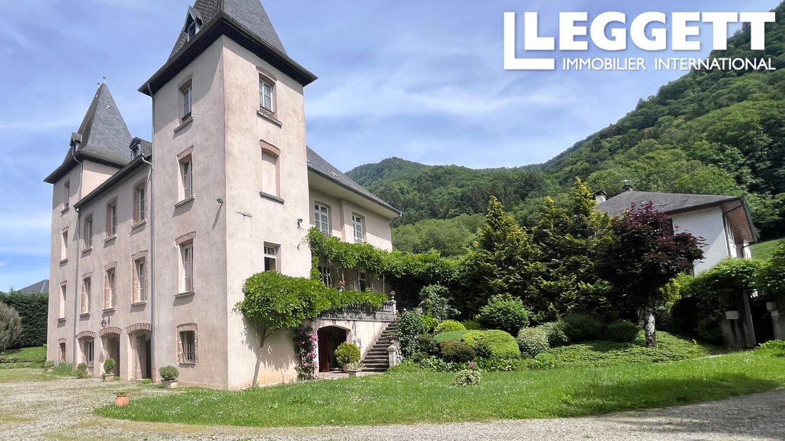Castle in Villard-Leger, Auvergne-Rhône-Alpes, France 2 - 18255745