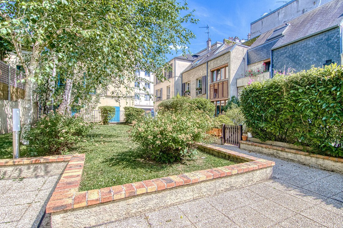 Villa in Notre Dame, Versailles, France 2 - 18252398