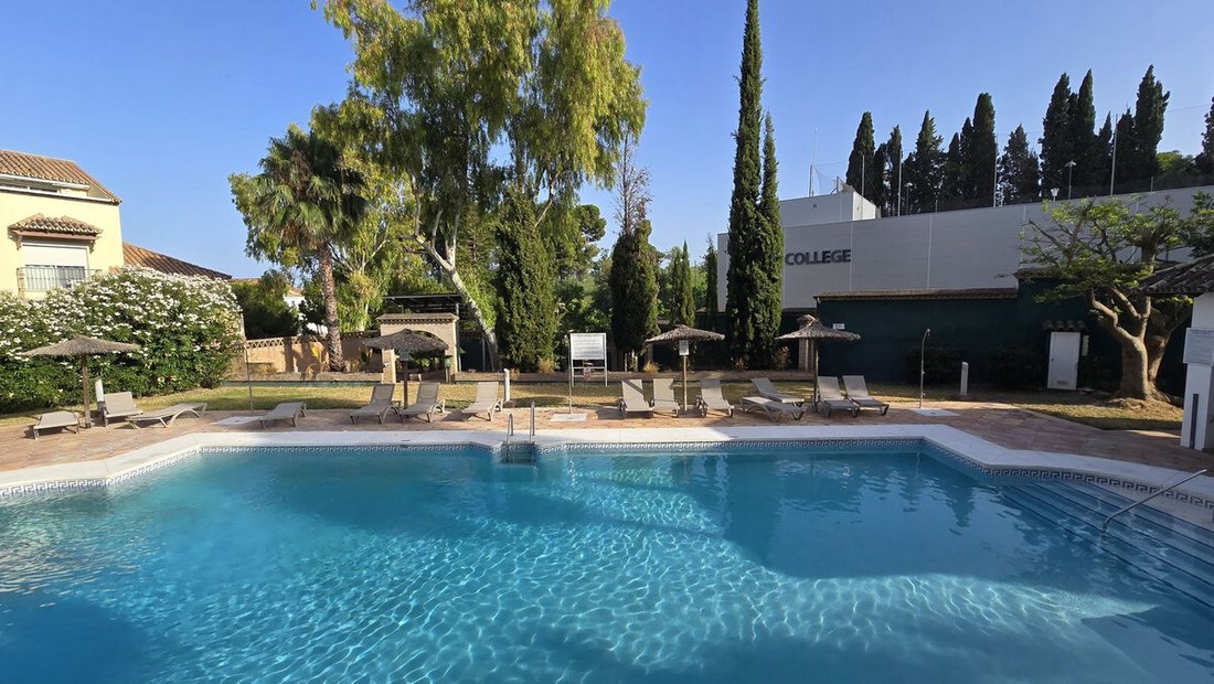 Penthouse in Nueva Andalucia, Marbella, Spain 1 - 18258343