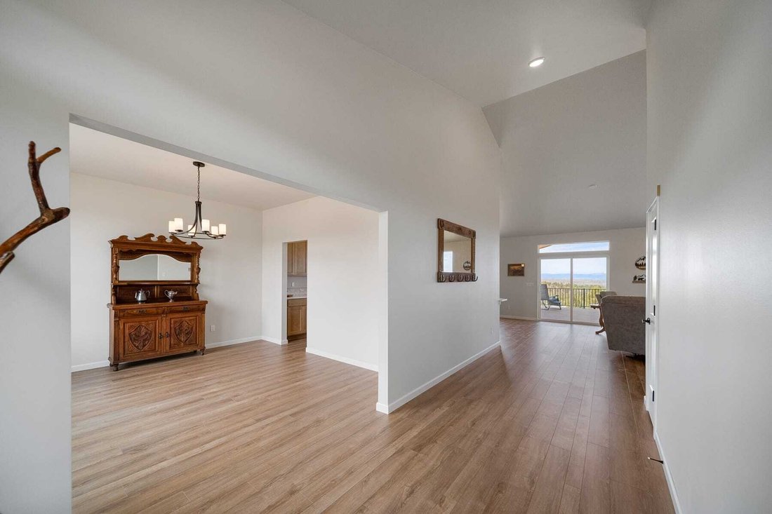 House in Madras, Oregon, United States 4 - 18252508