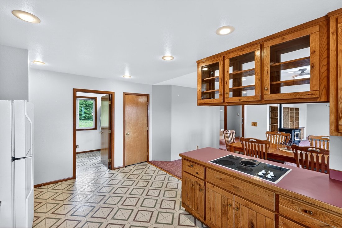 House in Usk, Washington, United States 3 - 18253483