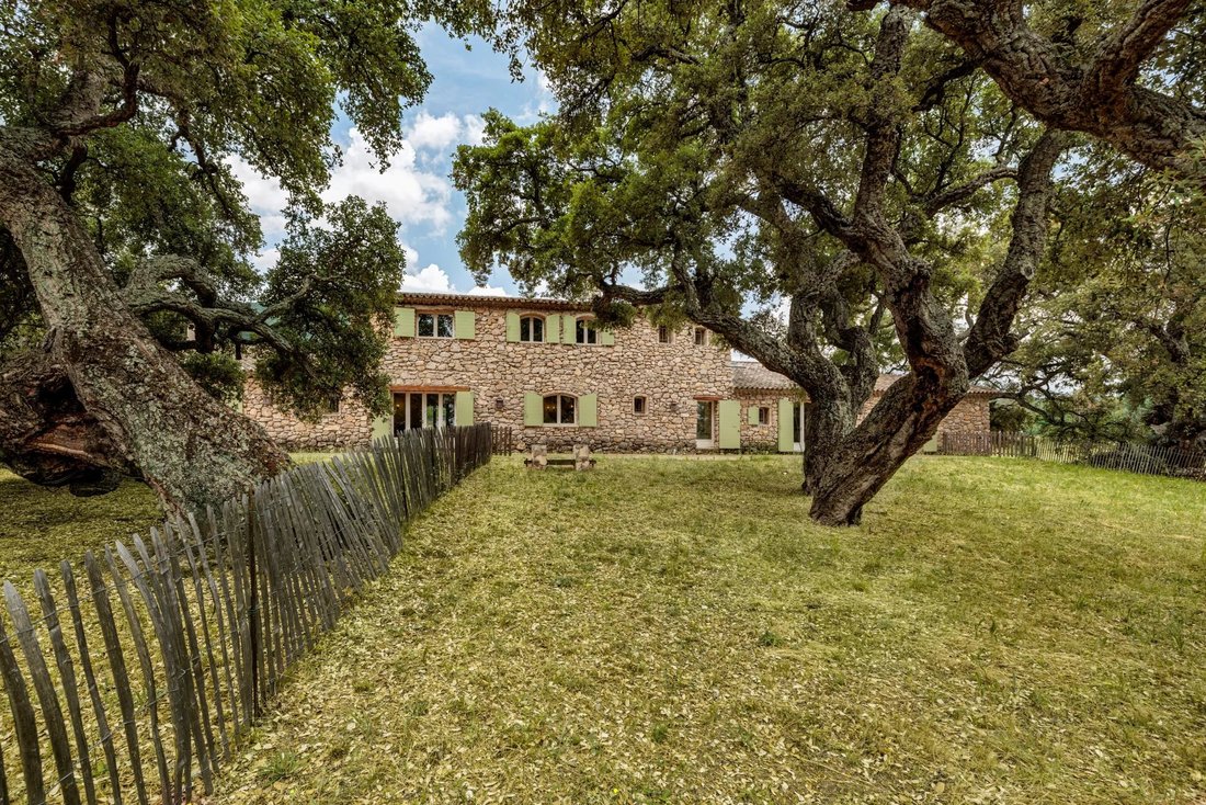 Estate in Basse Suane-Les Virgiles, Sainte-Maxime, France 4 - 18252092