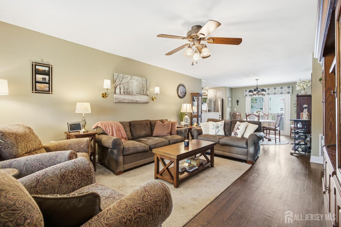 House in Metuchen, New Jersey, United States 4 - 18256521