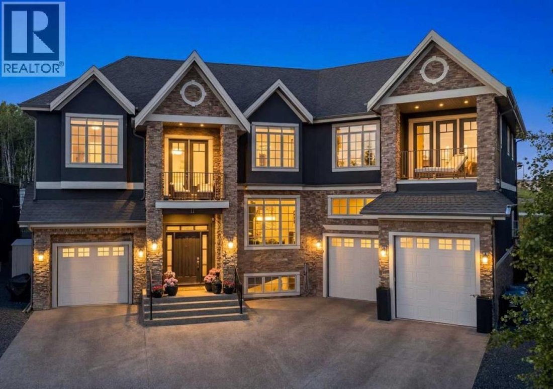 House in Calgary, Alberta, Canada 1 - 18258225