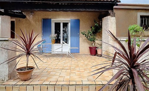 Villa in Ollieres, Provence-Alpes-Côte d'Azur, France 1