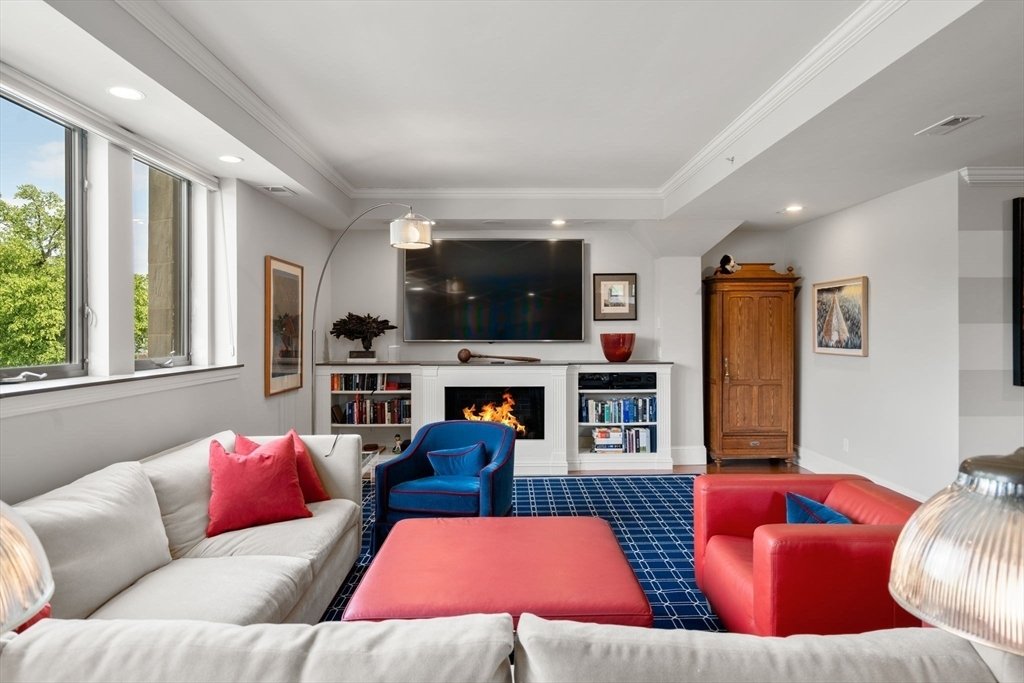 Condo in Watertown, Massachusetts, United States 2 - 18252832