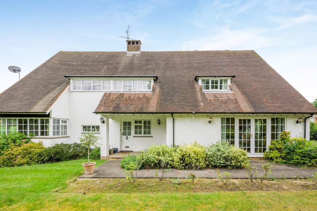 House in St Albans, England 2 - 17810235
