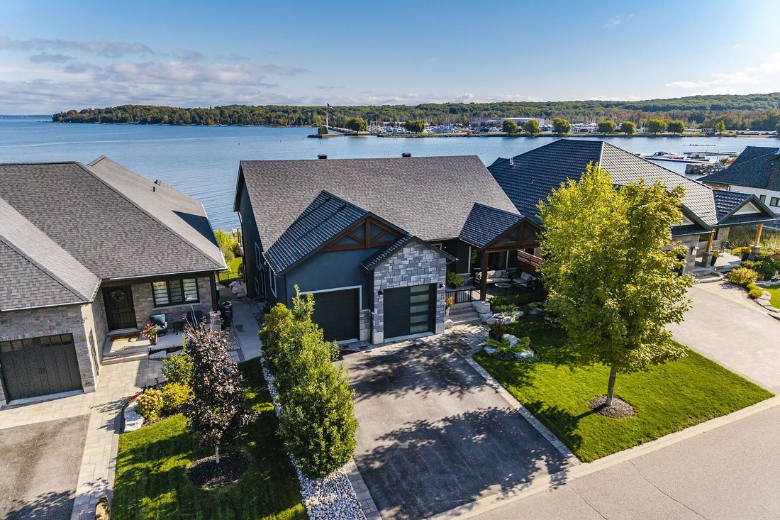 House in Midland, Ontario, Canada 1 - 18251374