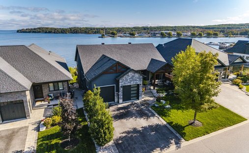 House in Midland, Ontario, Canada 1