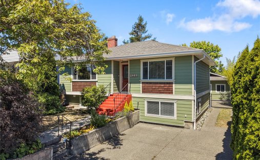 House in Victoria, British Columbia, Canada 1