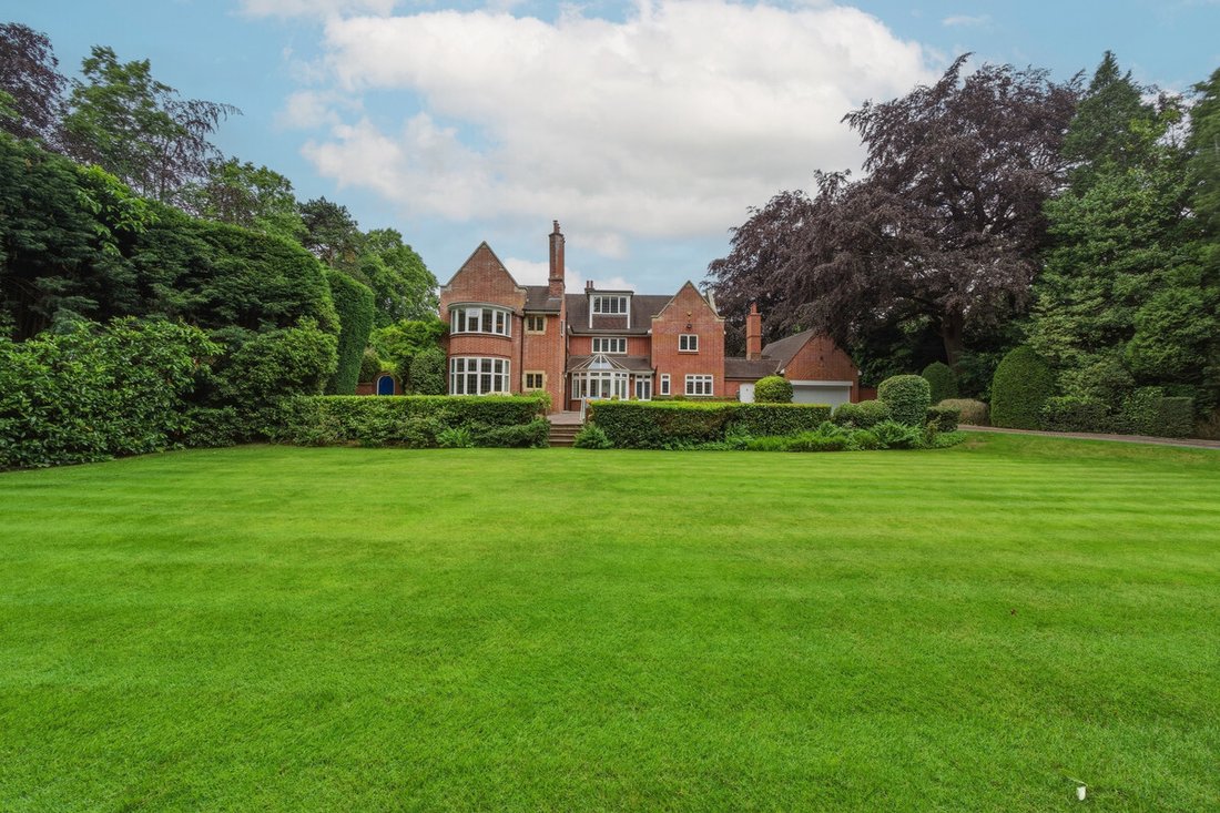 House in Four Oaks Park, Sutton Coldfield, England 2 - 18257976