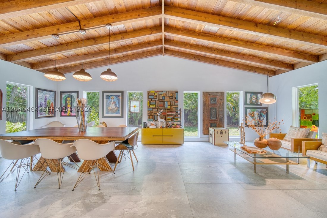 House in Miami, Florida, United States 1 - 18250305