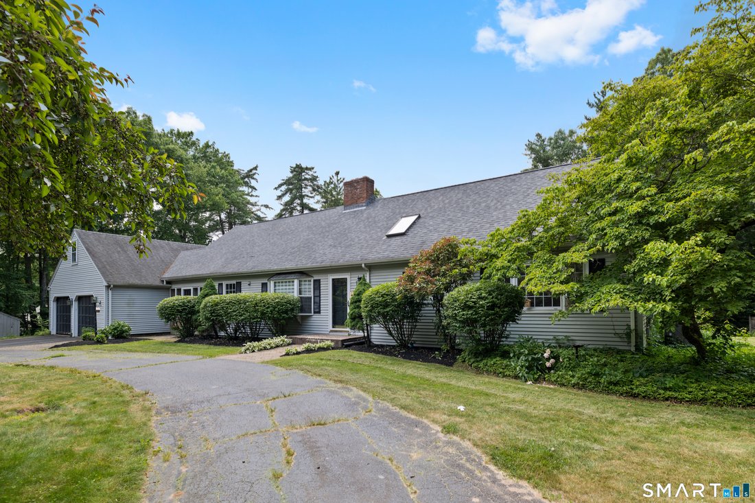 House in Simsbury, Connecticut, United States 3 - 18254659
