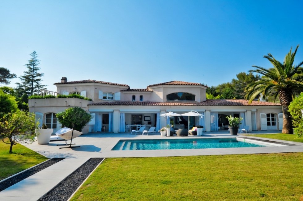 Villa in Mougins, Provence-Alpes-Côte d'Azur, France 1 - 15654056