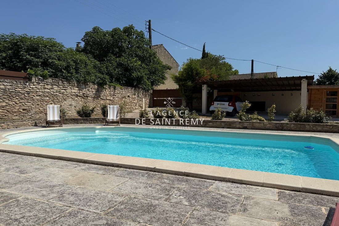 Villa in Saint-Rémy-de-Provence, Provence-Alpes-Côte d'Azur, France 3 - 18251497