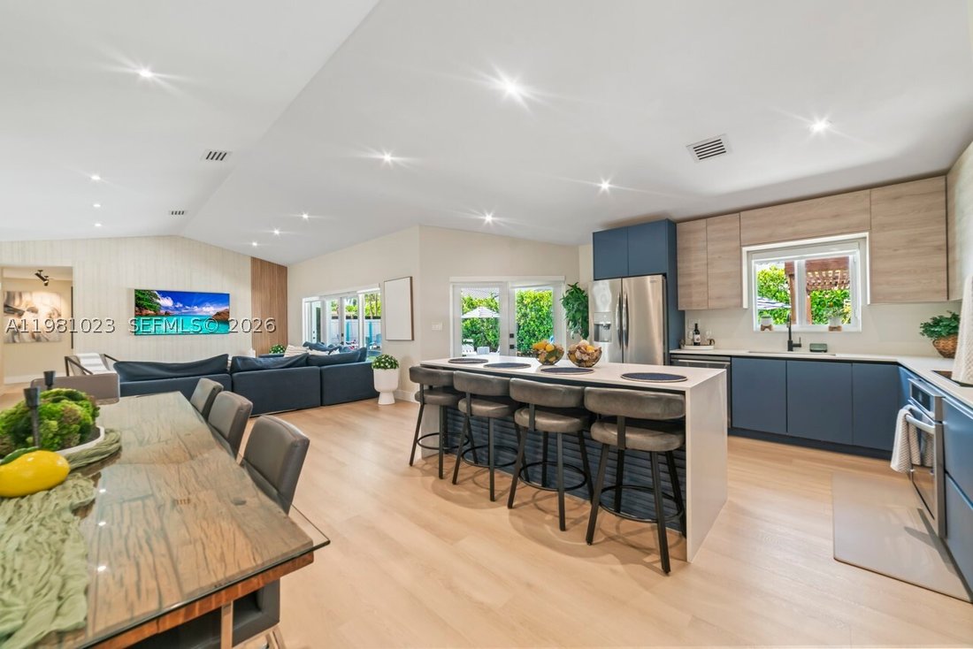 House in Miami, Florida, United States 4 - 17390257
