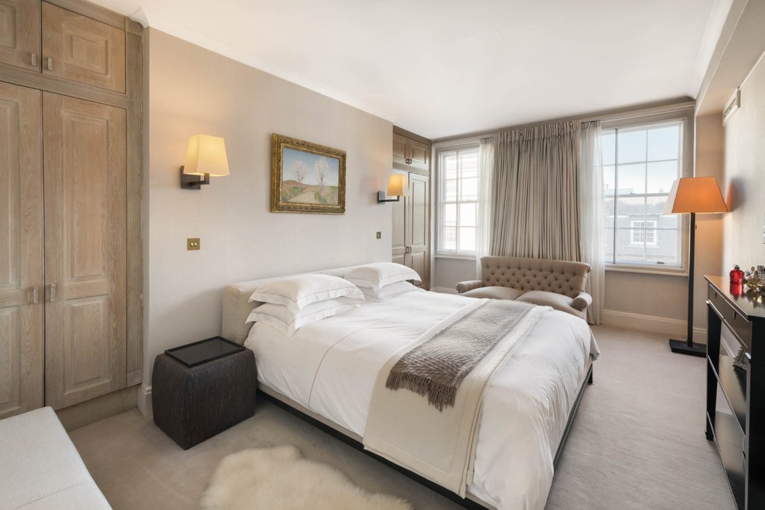 Apartment in Mayfair, Westminster, England 5 - 18250774