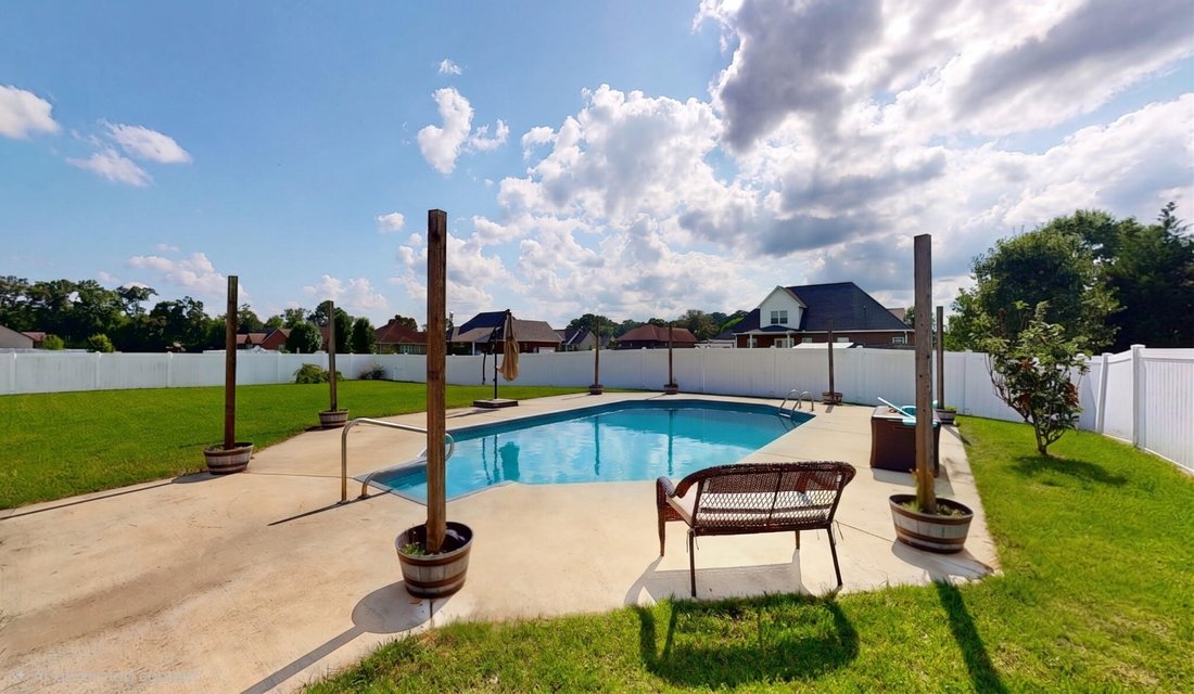 House in Manchester, Tennessee, United States 3 - 18250841
