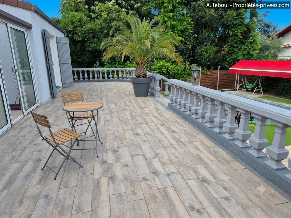 Villa in Bron, Auvergne-Rhône-Alpes, France 5 - 18252424