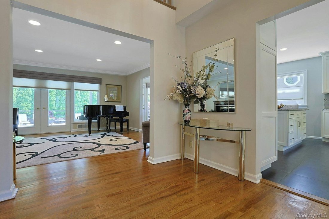House in Eastchester, New York, United States 5 - 18087319