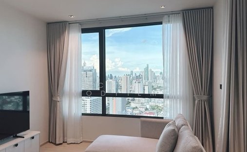 Condo in Bang Lamphu Lang, Krung Thep Maha Nakhon, Thailand 1