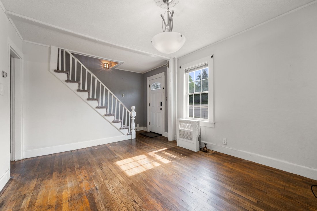 House in Peabody, Massachusetts, United States 1 - 18251144