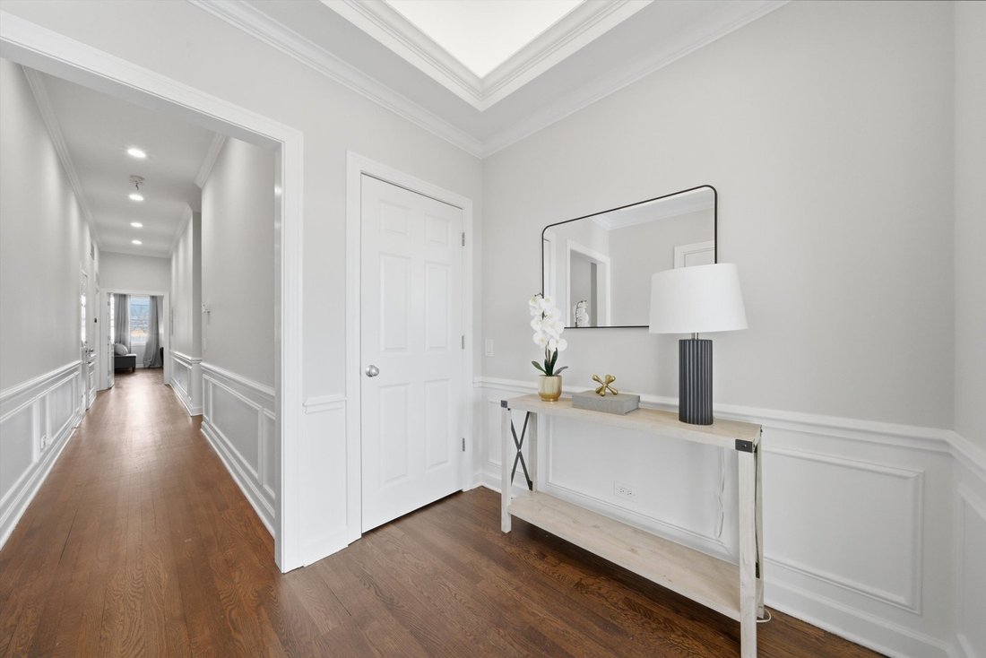 Condo in Chicago, Illinois, United States 3 - 18250948