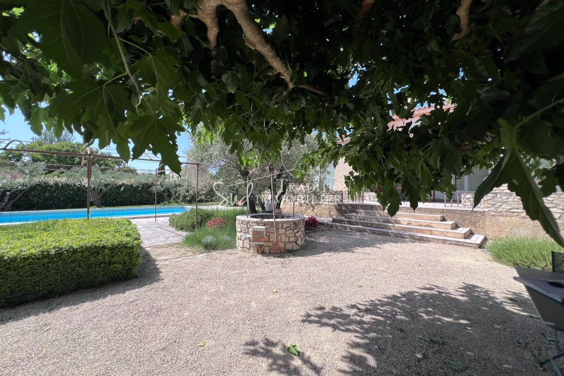 Villa in Paradou, Provence-Alpes-Côte d'Azur, France 2 - 18187210