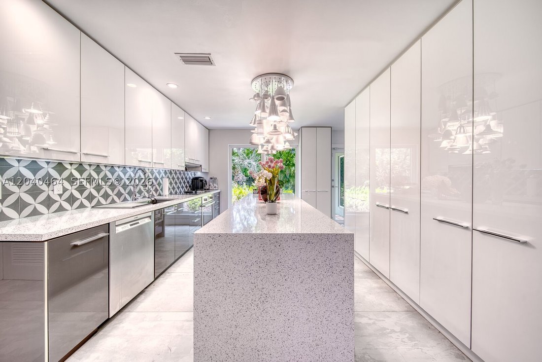 House in Miami, Florida, United States 3 - 18250305