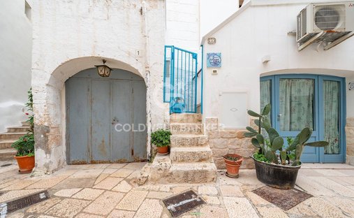 Haus in Polignano a Mare, Apulien, Italien 1
