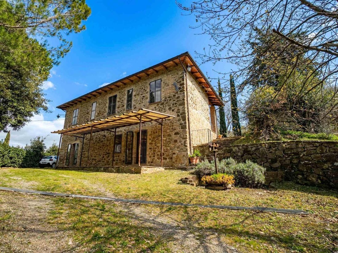Montalcino, Tuscany, Italy 2 - 18254021