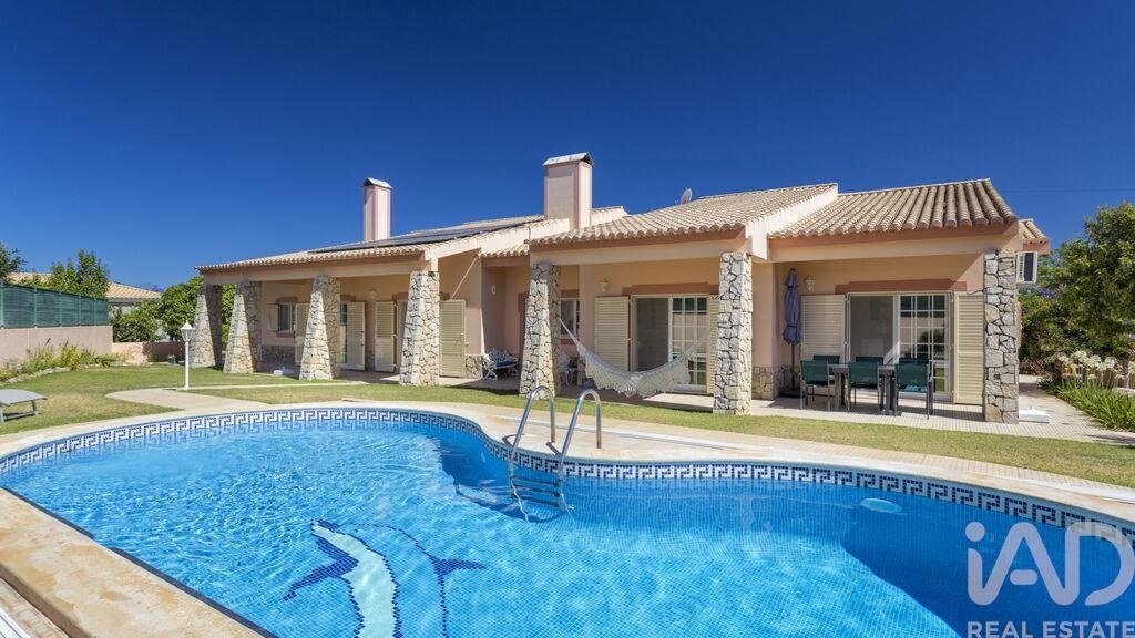 Townhouse in Portimao, Algarve, Portugal 1 - 18258437