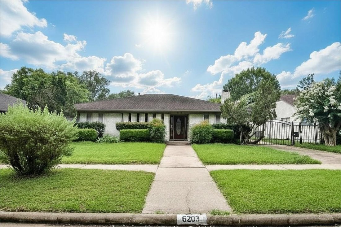 House in Houston, Texas, United States 2 - 18255358