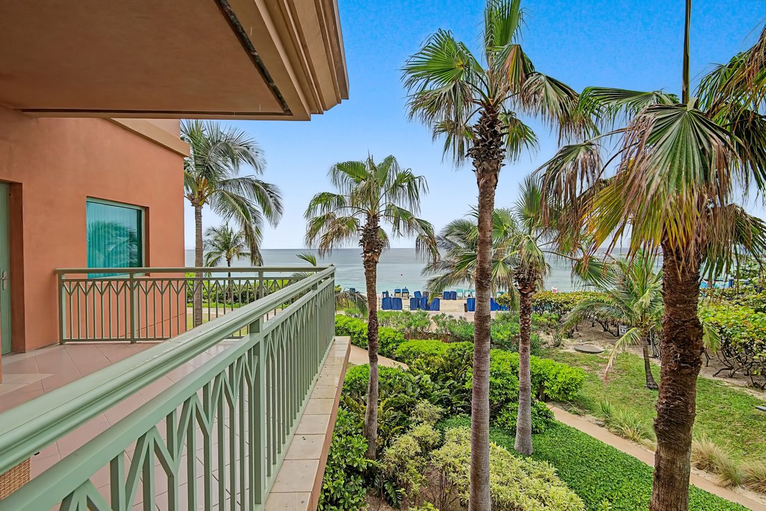 Condo in Paradise Island, New Providence, The Bahamas 1 - 18252816