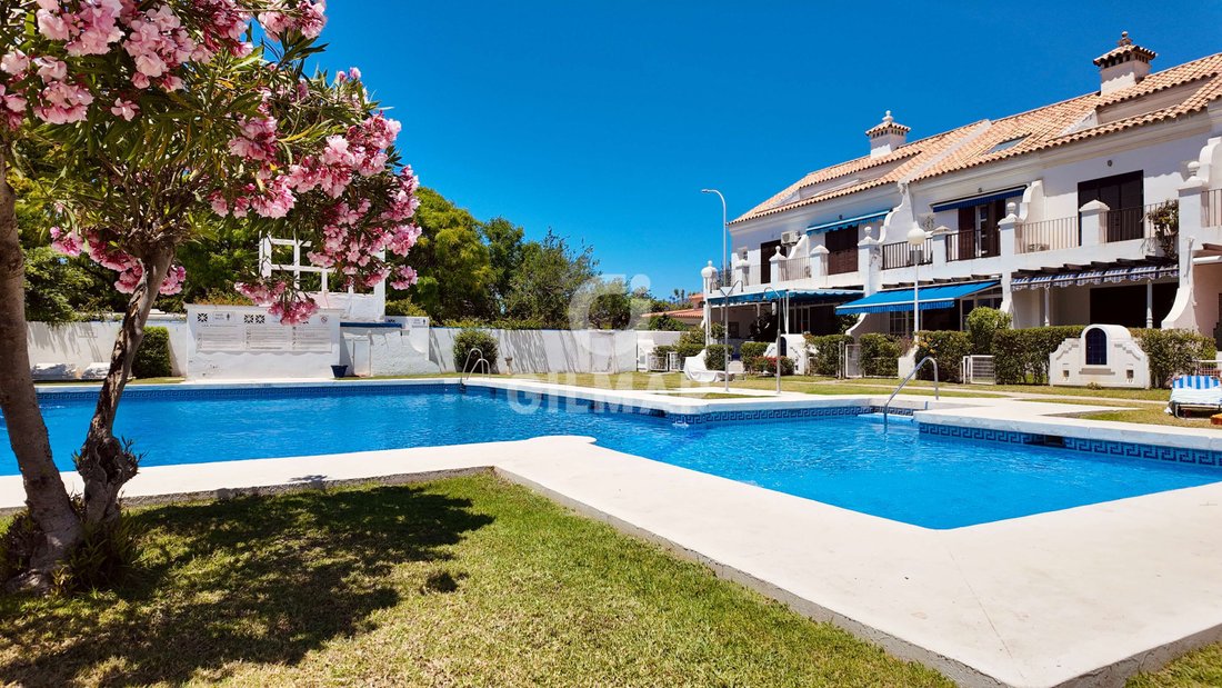 Townhouse in Fuengirola, Andalusia, Spain 1 - 18250341