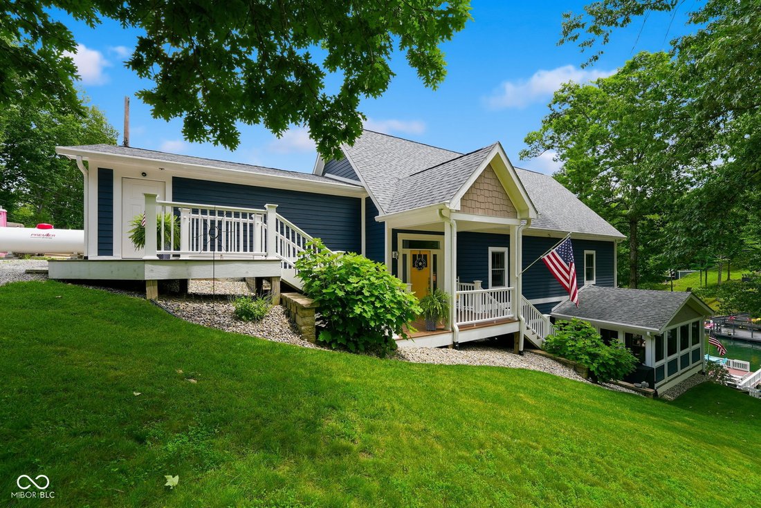 House in Nineveh, Indiana, United States 1 - 18250675
