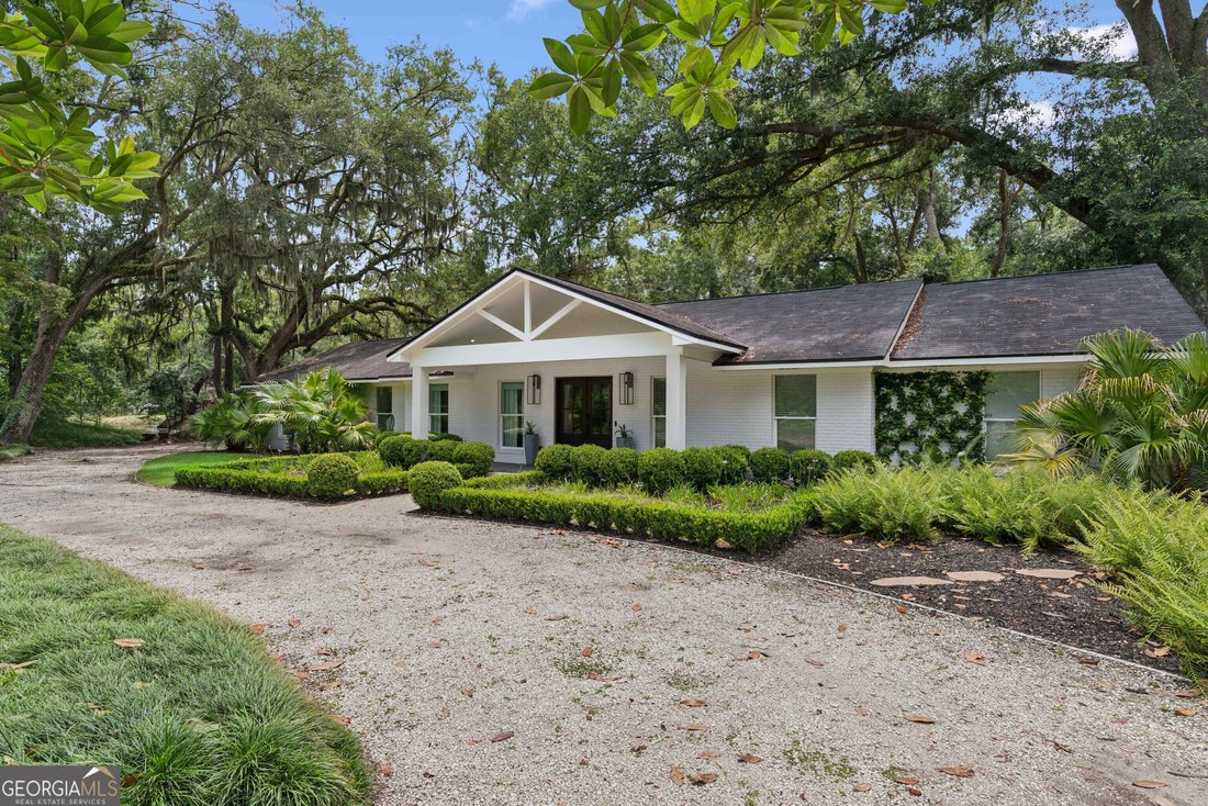 House in St. Simons, Georgia, United States 3 - 18255435