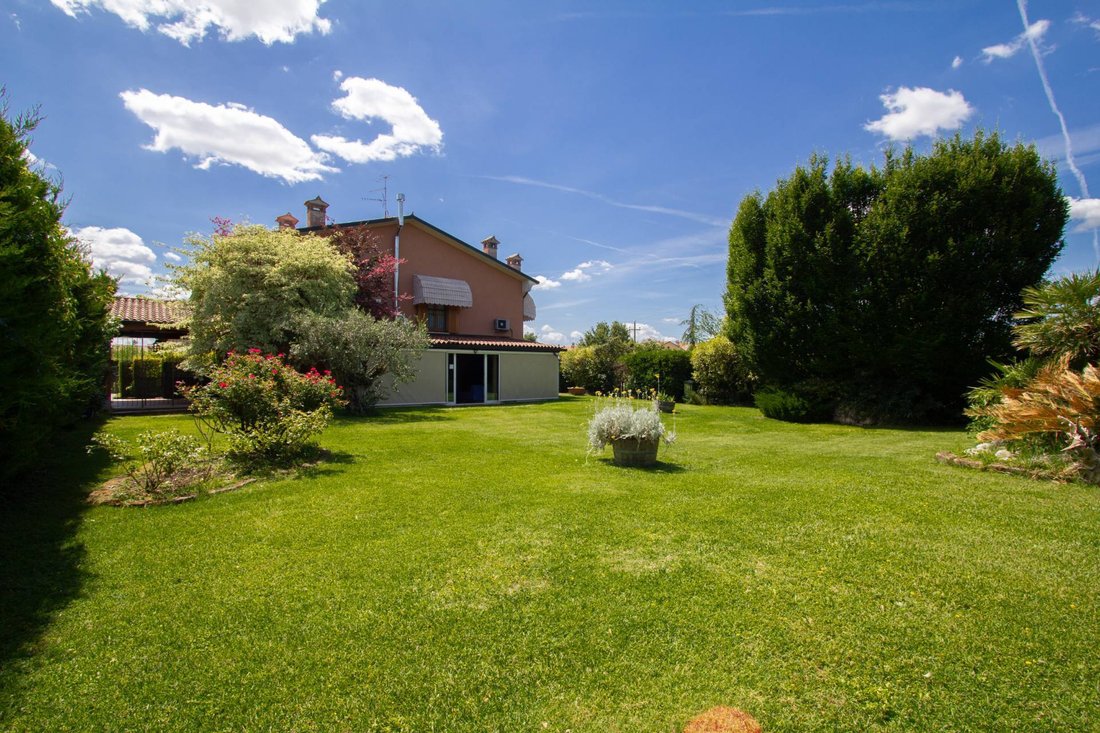 Villa in Pescantina, Veneto, Italy 5 - 17362222