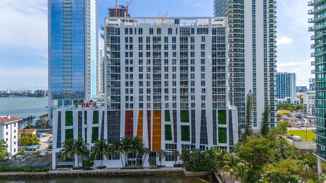 Condo in Miami, Florida, United States 4 - 18254615