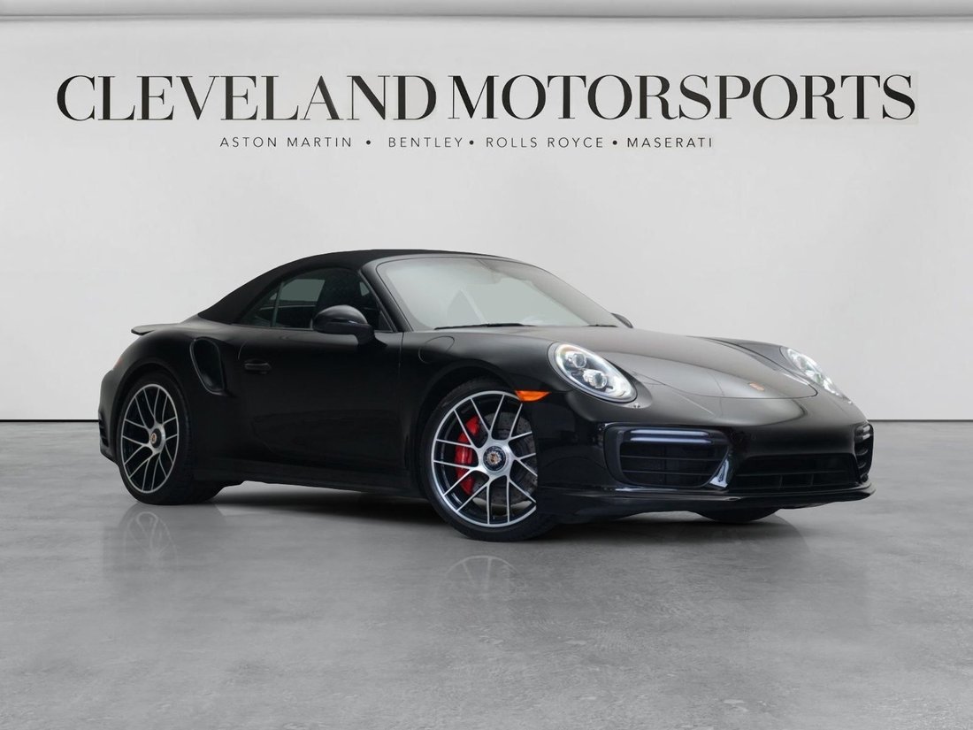Cabriolet in North Olmsted, OH, United States 1 - 18236043