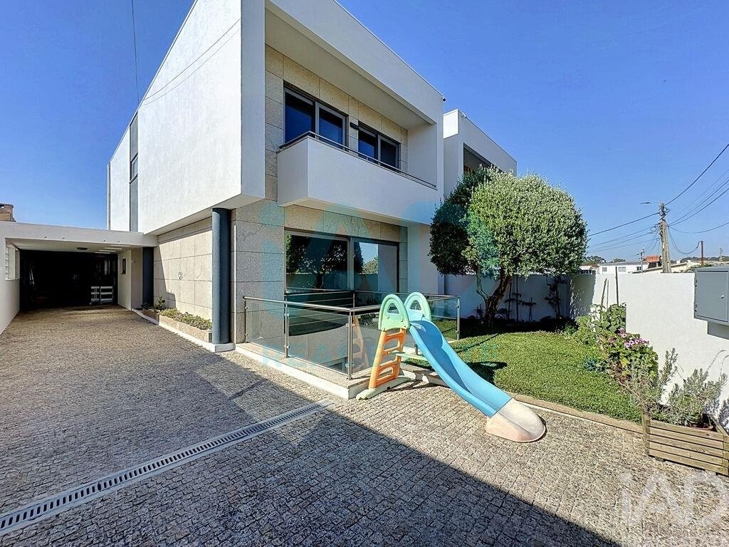 Townhouse in Mafamude e Vilar do Paraiso, Porto District, Portugal 4 - 18258002