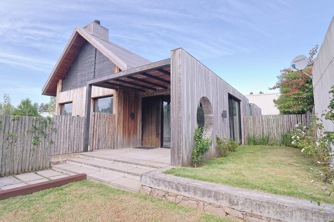 Townhouse in Montevideo, Departamento de Montevideo, Uruguay 4 - 18250651