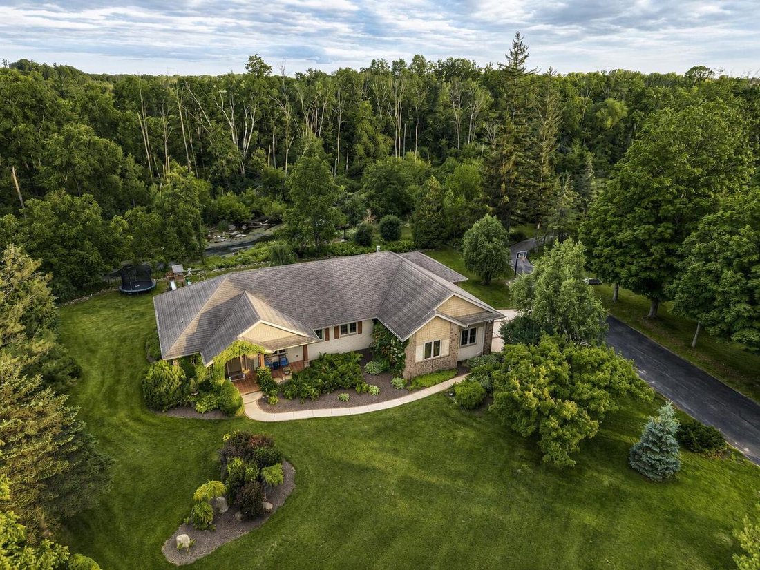 House in Sheboygan Falls, Wisconsin, United States 1 - 18250095