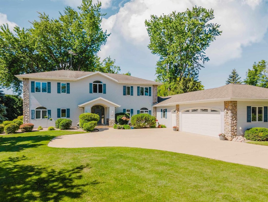 House in Oshkosh, Wisconsin, United States 2 - 18253543