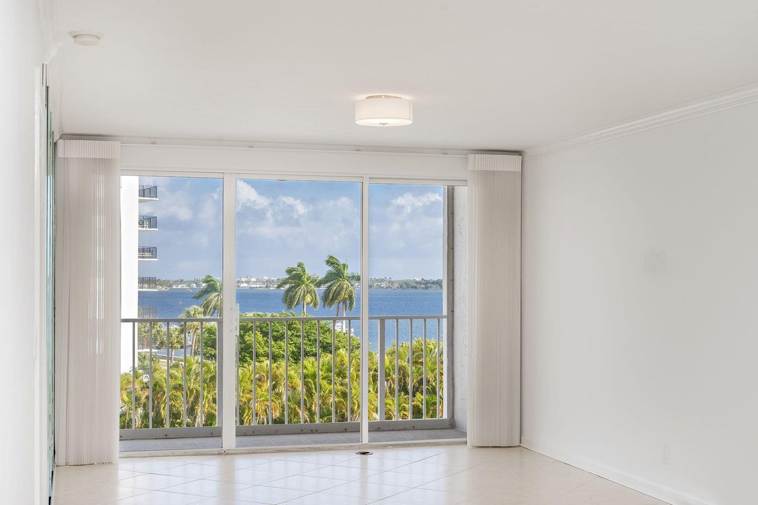 Condo in West Palm Beach, Florida, United States 1 - 18251804