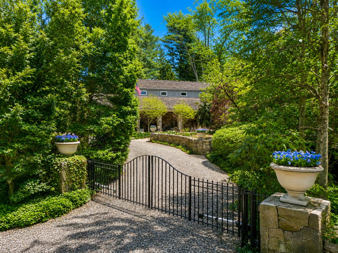 House in Greenwich, Connecticut, United States 2 - 17647179