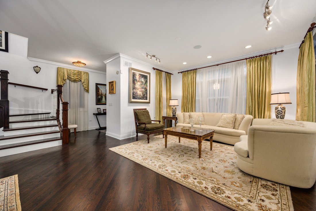 House in Chicago, Illinois, United States 2 - 18251133
