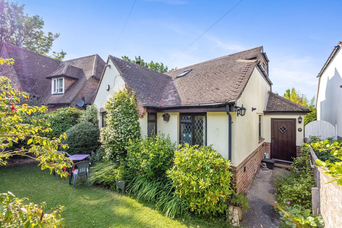 House in Patcham, England 2 - 18251746